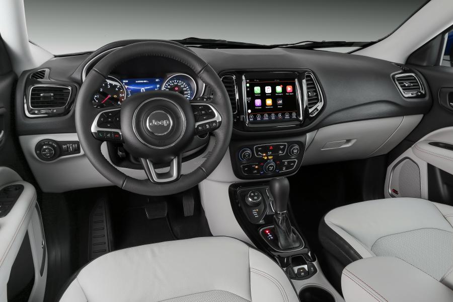 Торпедо Jeep Compass Limited 4x4 2017 года  (LA) (фото 7 из 18)